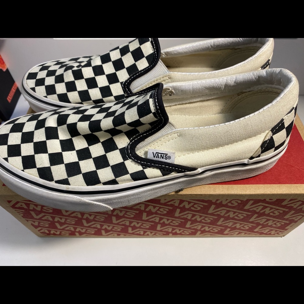 Low Checkerboard Vans